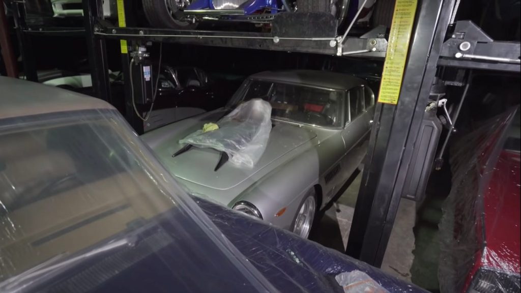 拉里Kosilla带你参观300年罕见的谷仓和古董车!