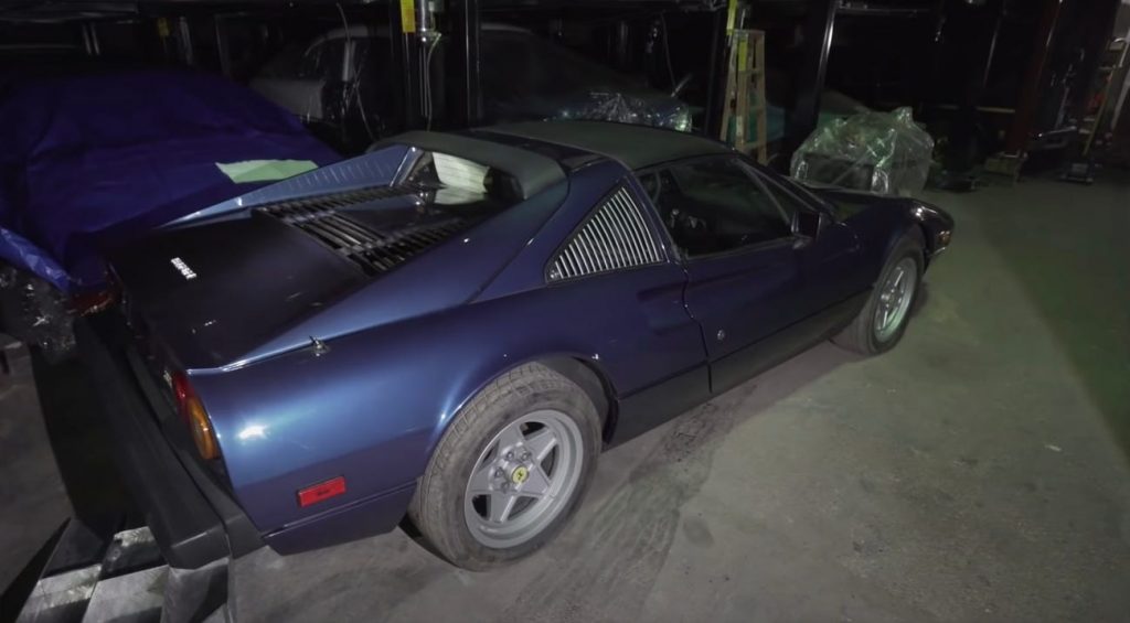 拉里Kosilla带你参观300年罕见的谷仓和古董车!