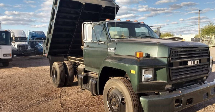 这辆福特F700布利特野马在克雷格列表上出售