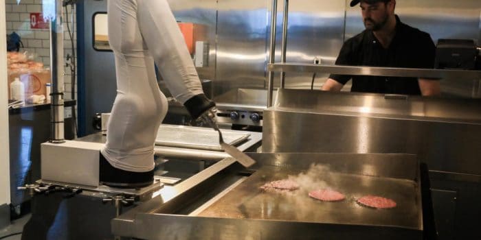 味噌机器人爱游戏备用使用人工智能机器人现代化厨房