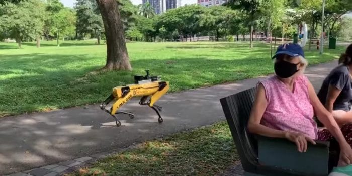 波士顿动力公司正在新加坡实施社交距离