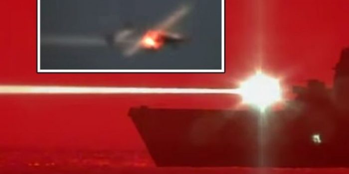 美国海军使用激光乘坐飞机飞机