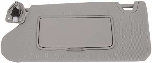 尼桑Altima的10个最佳遮阳板