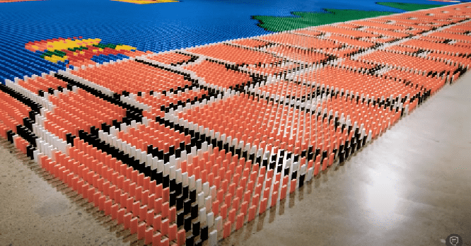 世界纪录多米诺机器人