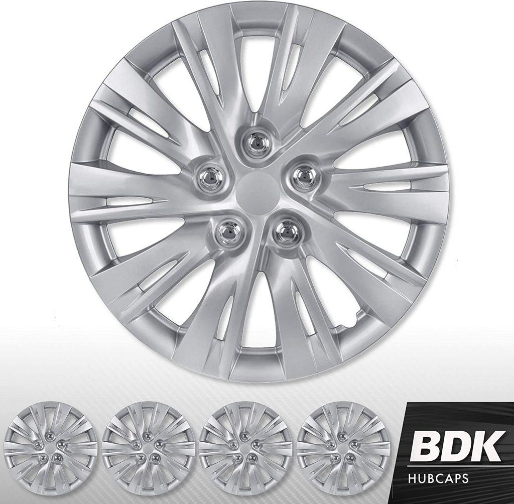 Nissan Sentra的10个最佳车轮盖