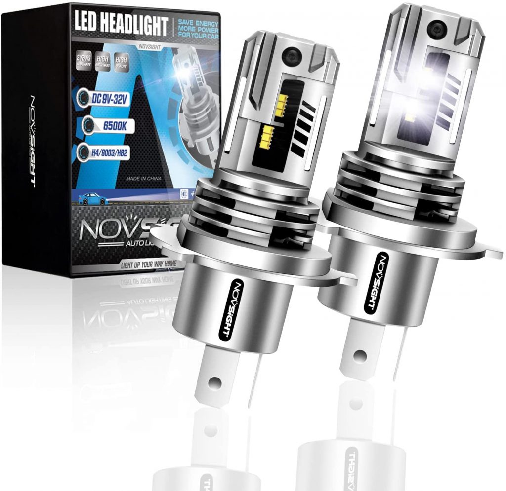 Toyota Highlander的10个最佳大灯灯泡