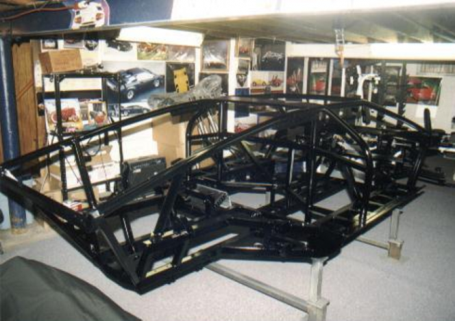 15-basement-lamborghini