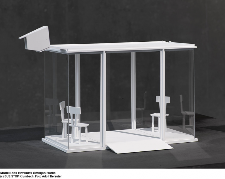 模型提交Smiljan·拉迪奇(照片:阿道夫Bereuter)