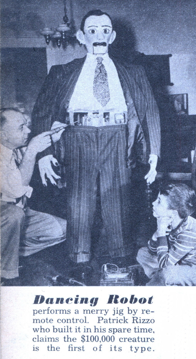 从1949年开始。看它的手。